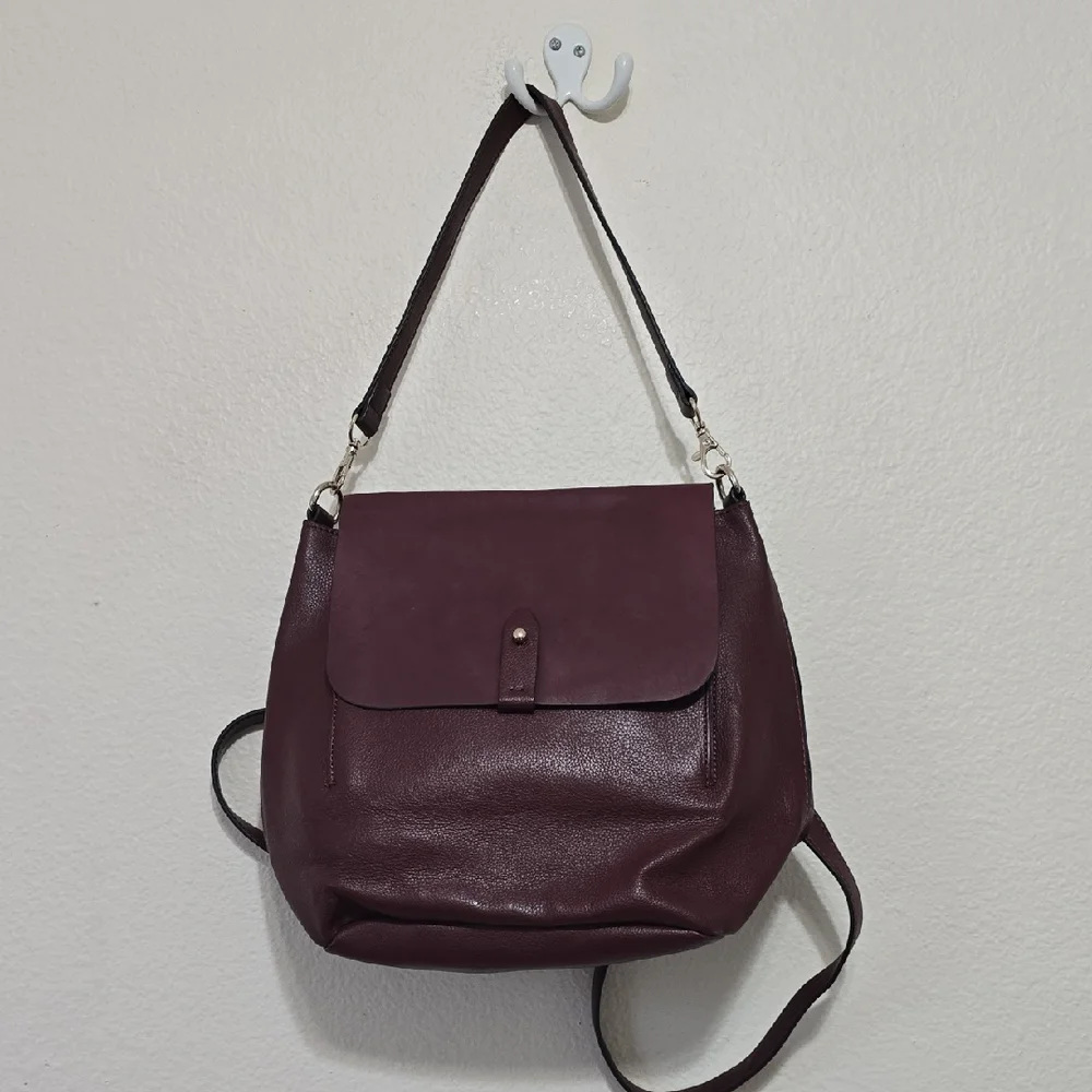 GAP FAUX LEATHER‎ Burgundy Convertible Backpack/Shoulder Bag